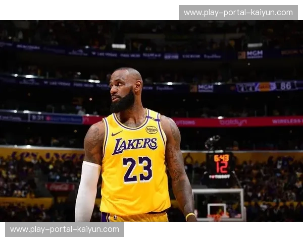 詹姆斯因伤缺席场次达18场，正式无缘赛季所有奖项评选